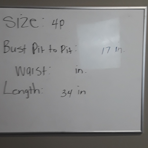 LOFT floral ruffled petite  dress  size 4P - Picture 2 of 6